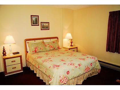 Silver Creek Lodge Snowshoe Chambre photo